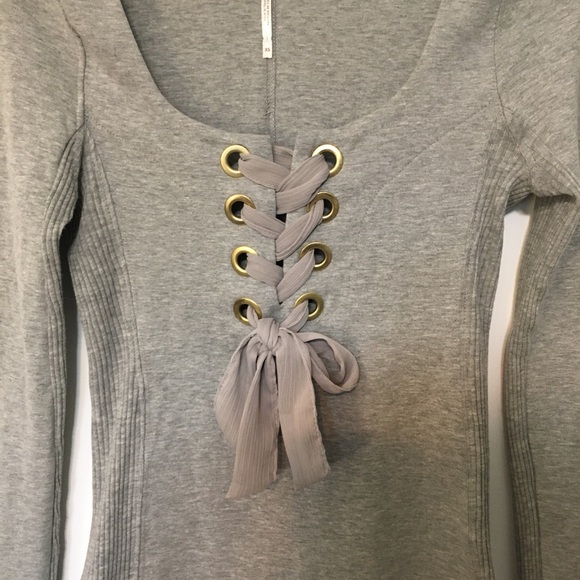 Free People Looking Back lace up top Size XS| Grey | NWOT - Picture 2 of 9